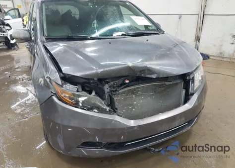 2015 Honda Odyssey Ex-L z USA, uszkodzony, nr VIN 5FNRL5H60FB028136